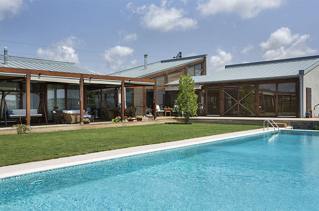 S EVİ